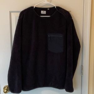 Uniqlo sweater